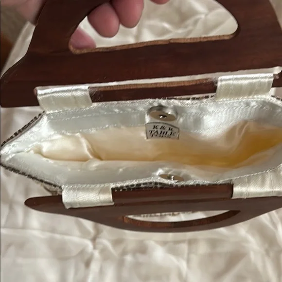 Stylish Mother of Pearl Clutch with Wooden Handle - Picture 2 of 4